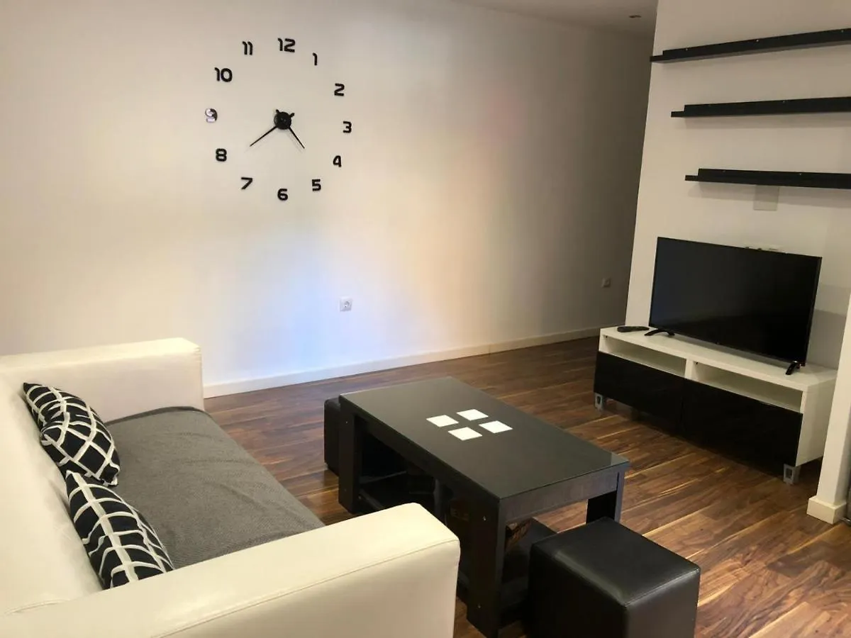 Precioso Piso Con Patio A 200M De La Playa Apartment Malaga